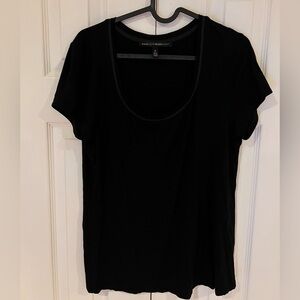 White House Black Market shortsleeved  crew neck T-shirt Sz M